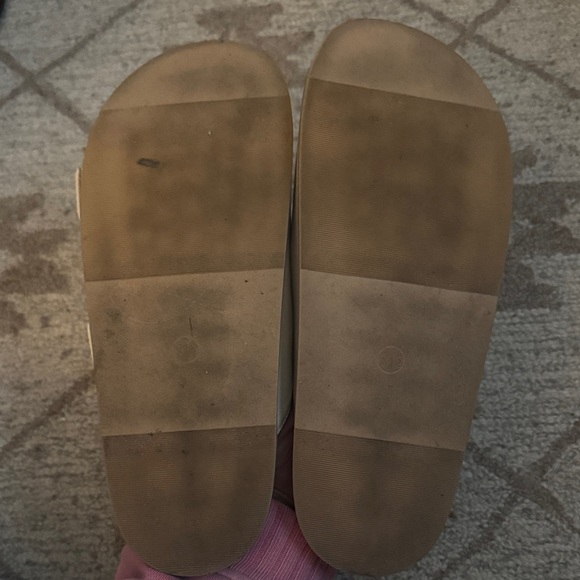 Universal Thread Sandals - Picture 4 of 6